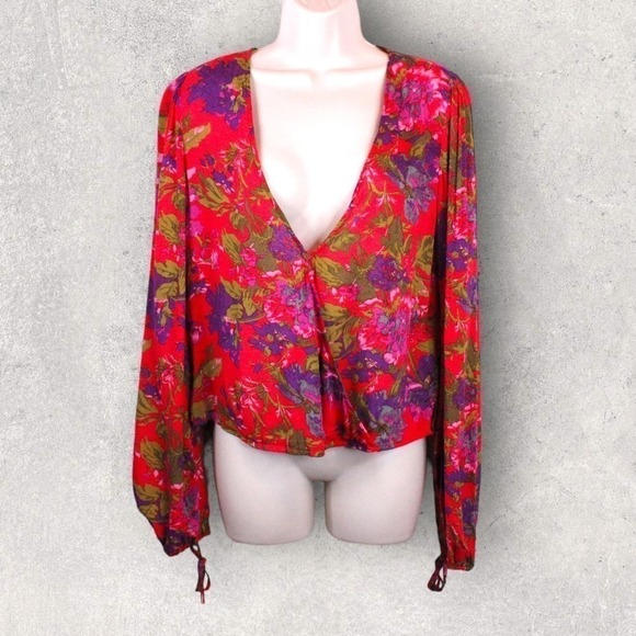 UO Georgie Surplice Blouse Floral Long Sleeve in Pinks Size Large - Picture 5 of 15